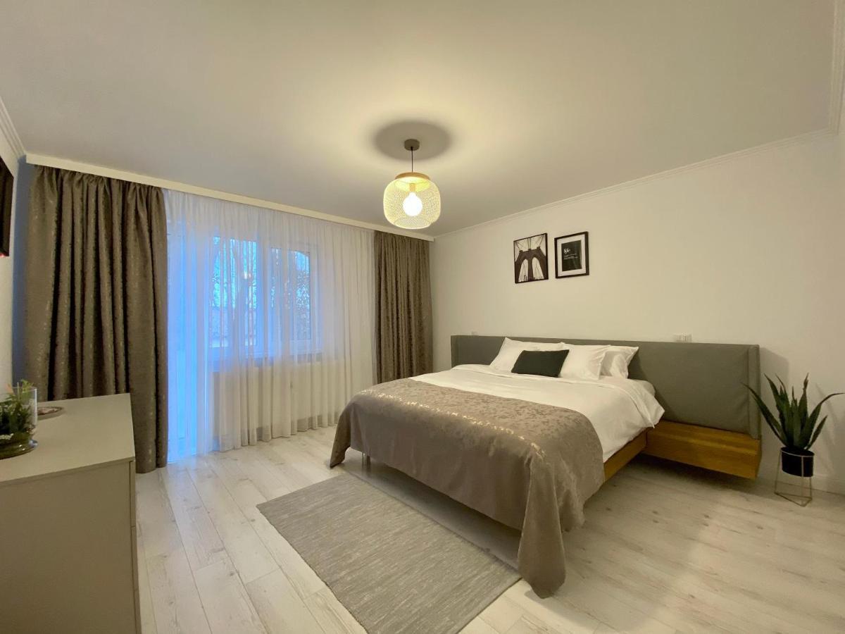 Cosy Apartments & Bistro Pufesti Εξωτερικό φωτογραφία