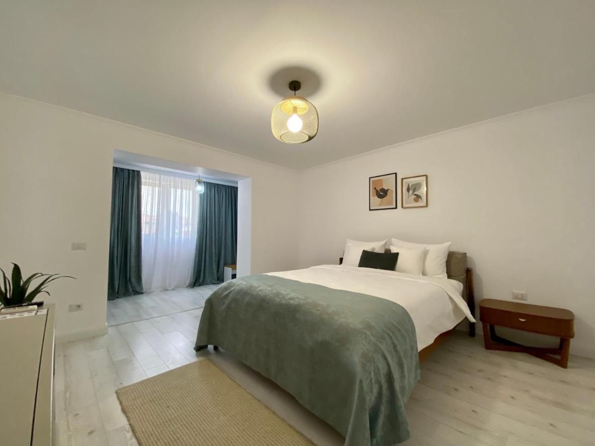 Cosy Apartments & Bistro Pufesti Εξωτερικό φωτογραφία
