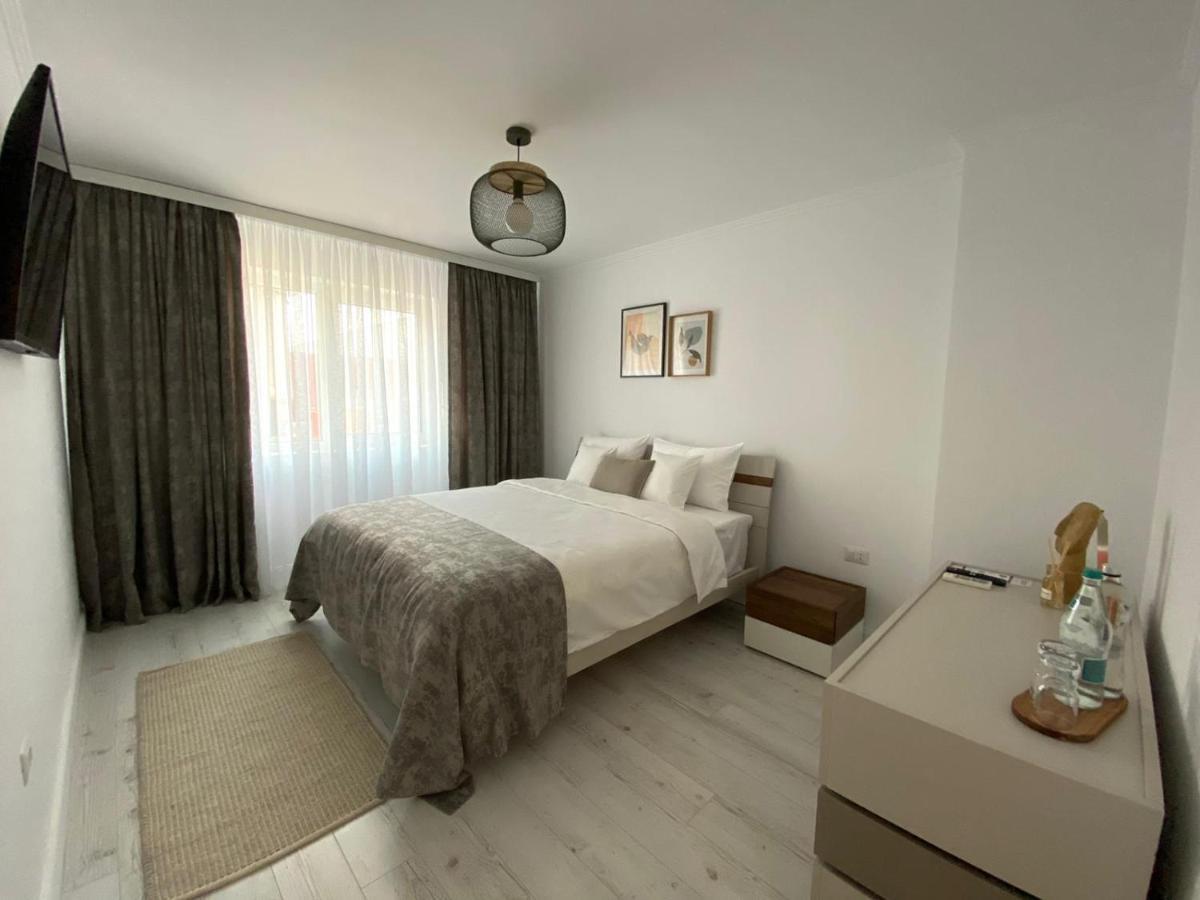 Cosy Apartments & Bistro Pufesti Εξωτερικό φωτογραφία