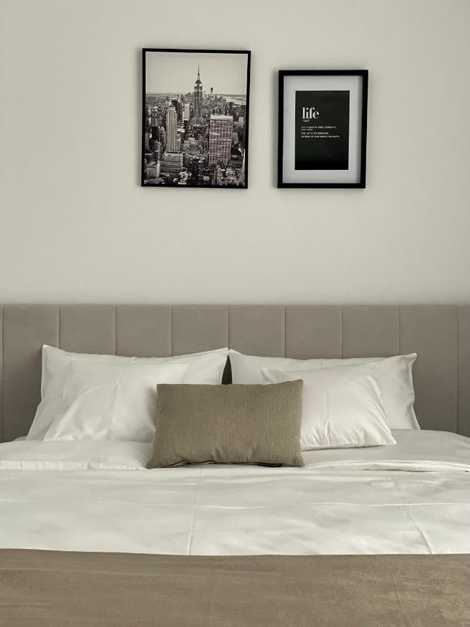 Cosy Apartments & Bistro Pufesti Εξωτερικό φωτογραφία