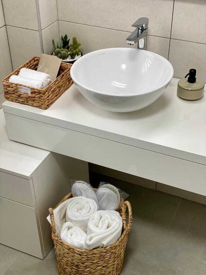 Cosy Apartments & Bistro Pufesti Εξωτερικό φωτογραφία