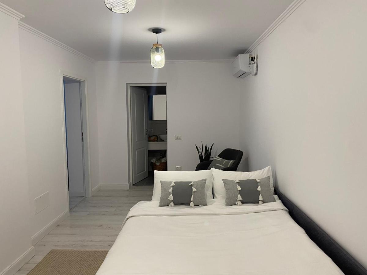 Cosy Apartments & Bistro Pufesti Εξωτερικό φωτογραφία