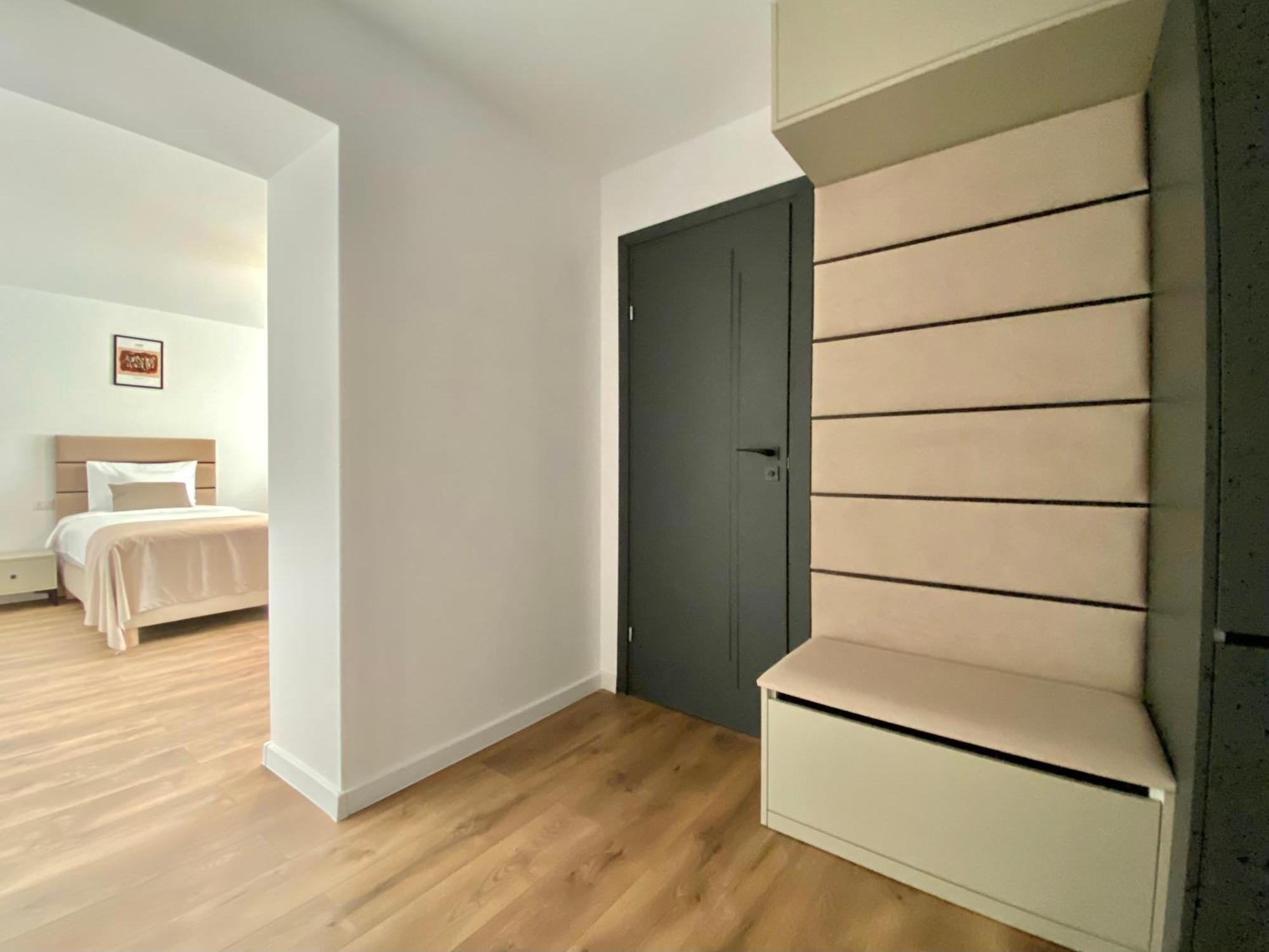 Cosy Apartments & Bistro Pufesti Εξωτερικό φωτογραφία
