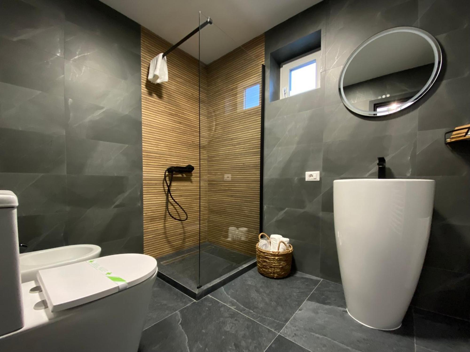 Cosy Apartments & Bistro Pufesti Εξωτερικό φωτογραφία