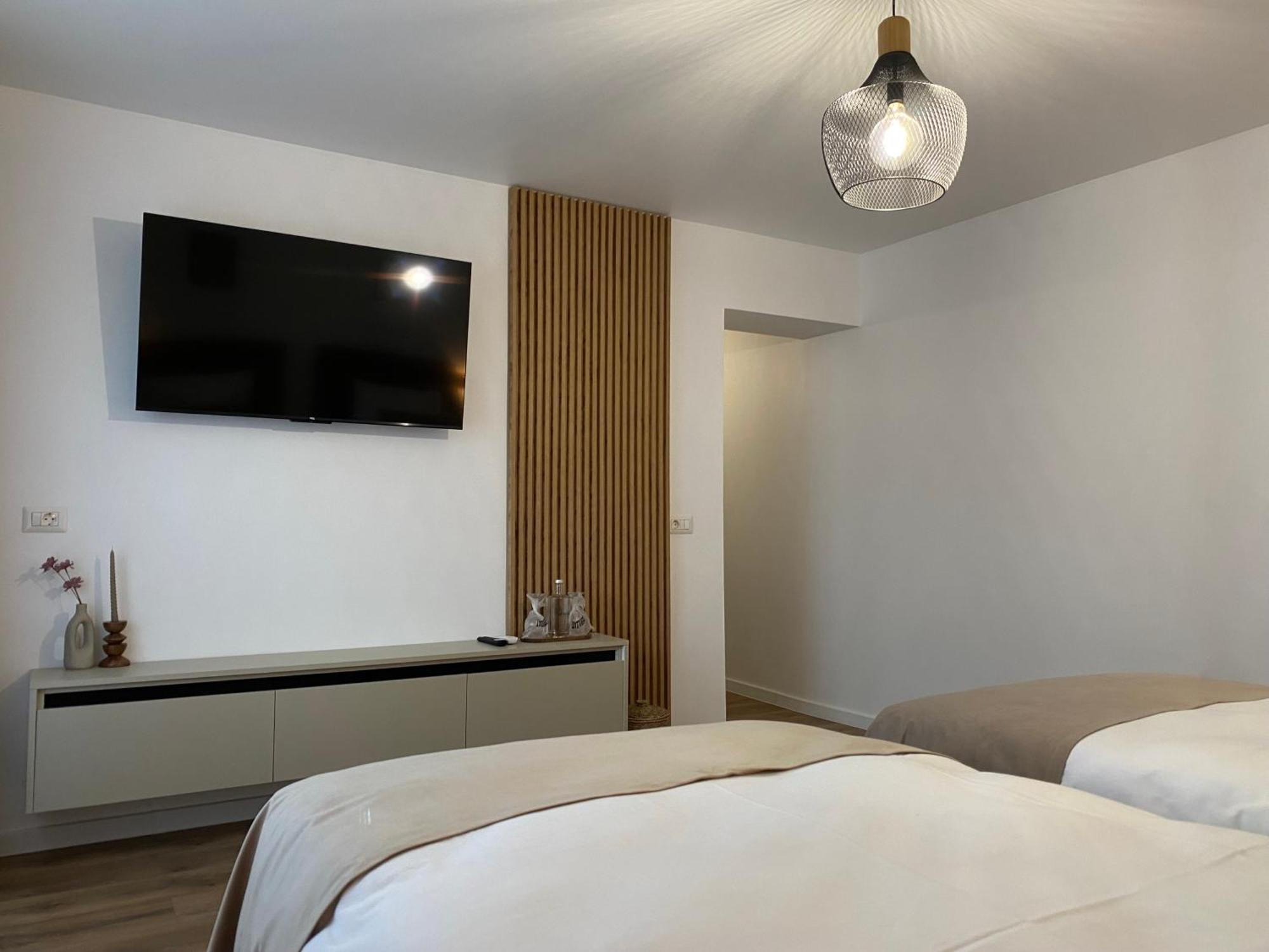 Cosy Apartments & Bistro Pufesti Εξωτερικό φωτογραφία